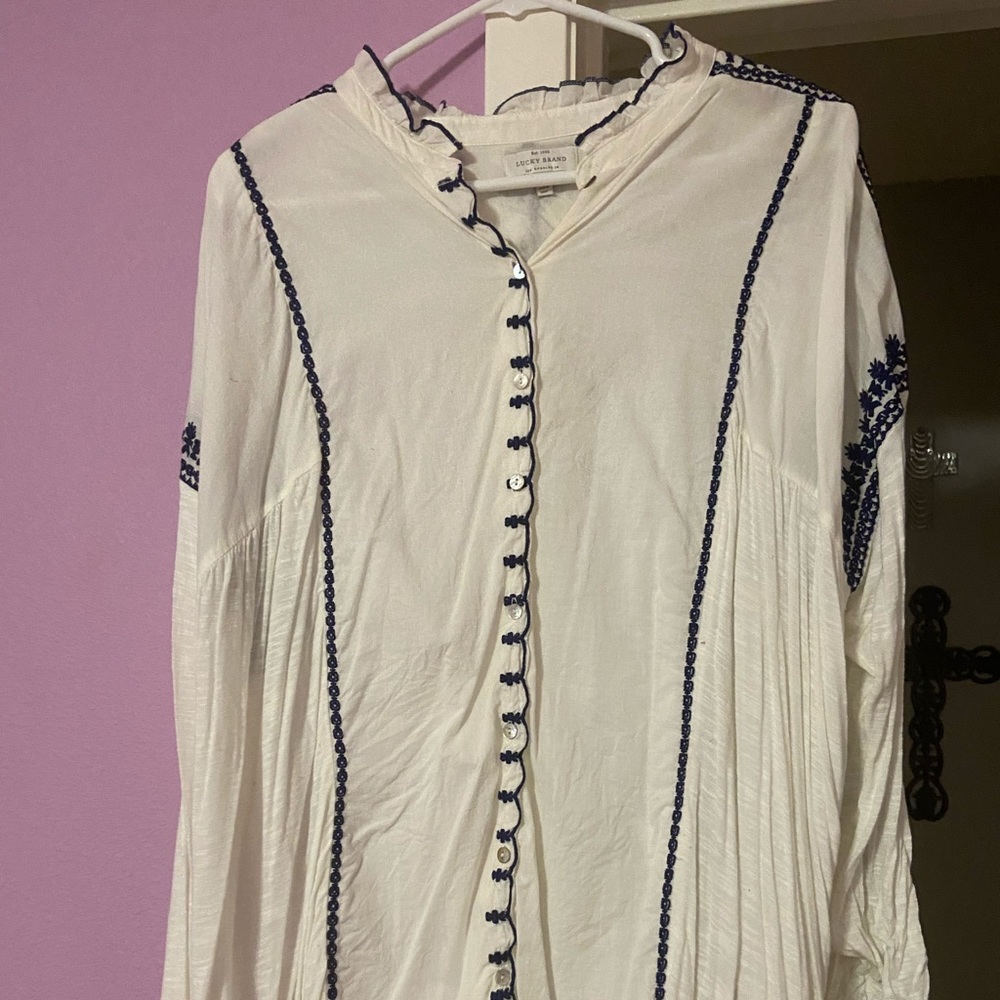 Lucky Brand top with embroidered detail